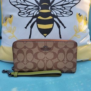 Coach Wristlet Wallet